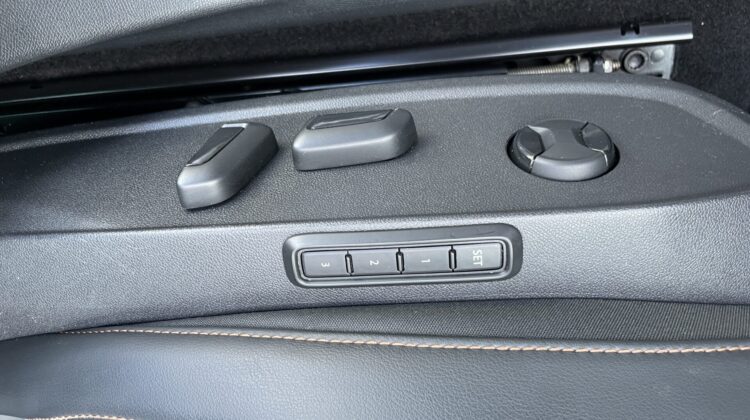 Formentor 2,0TSi VZ 4×4 360° Leder Beats Pano 19″ Alu
