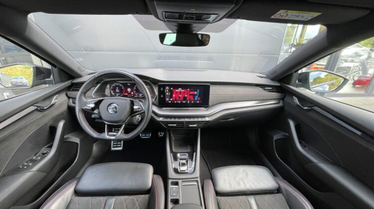 Octavia Combi 2,0TSi RS Pano 360°DCC AHK Massage