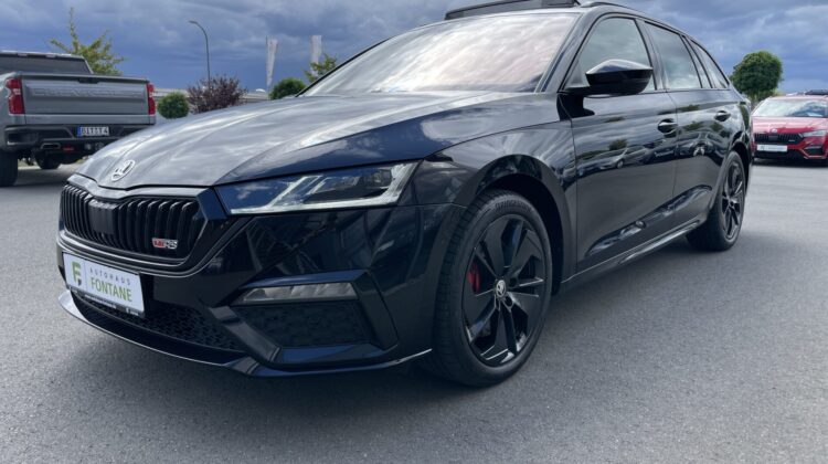 Octavia Combi 2,0TSi RS Pano 360°DCC AHK Massage