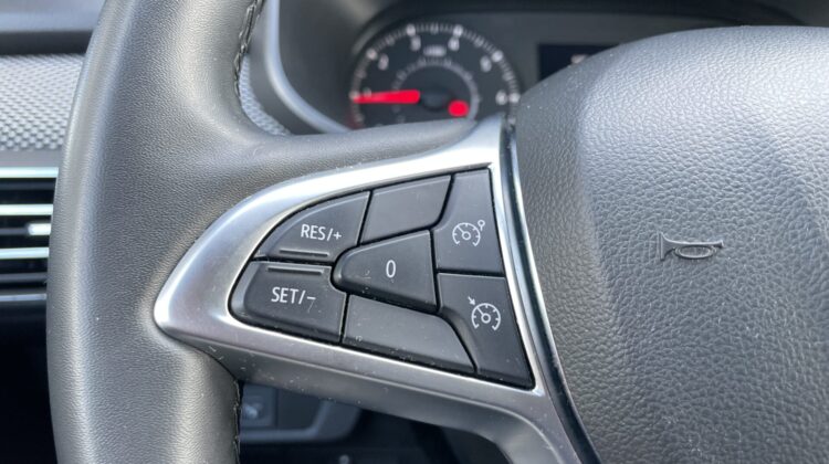 Sandero III Comfort Navi AHK Gasumbau werkseitig