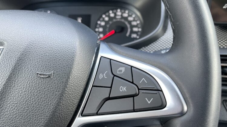 Sandero III Comfort Navi AHK Gasumbau werkseitig