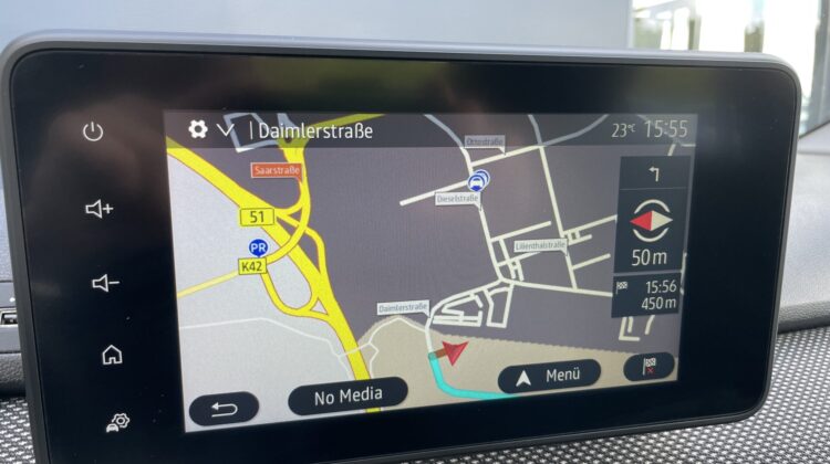 Sandero III Comfort Navi AHK Gasumbau werkseitig