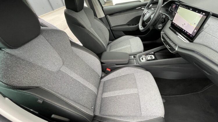 Octavia Combi 2.0TDI DSG Selection Matrix Navi
