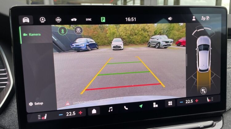 Octavia Combi 2.0TDI DSG Selection Matrix Navi