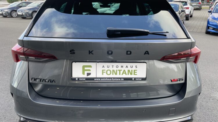 Octavia Combi 2,0TSi RS Matrix Kamera Schalter