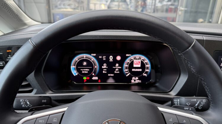 Caddy 2.0TDI Maxi 7-Sitzer VC Kamera 17