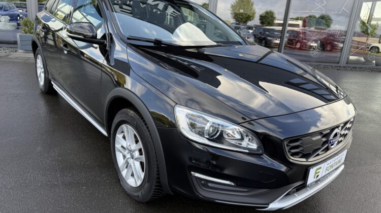V60 Cross Country Navi Kamera Xenon