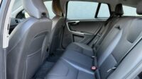 V60 Cross Country Navi Kamera Xenon