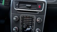 V60 Cross Country Navi Kamera Xenon