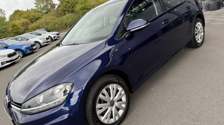 Golf VII Lim. Trendline 5-türig Navi PDC