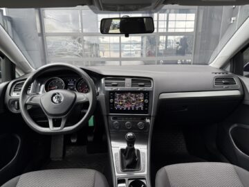 Golf VII Lim. Trendline 5-türig Navi PDC