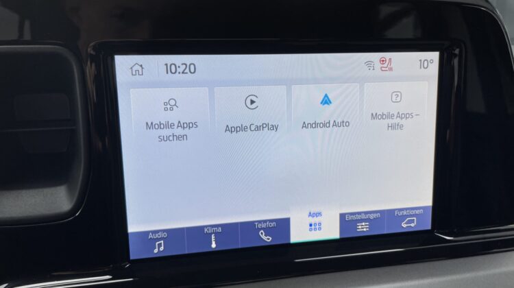 Tourneo Courier A/T Titanium Carplay AHK PDC