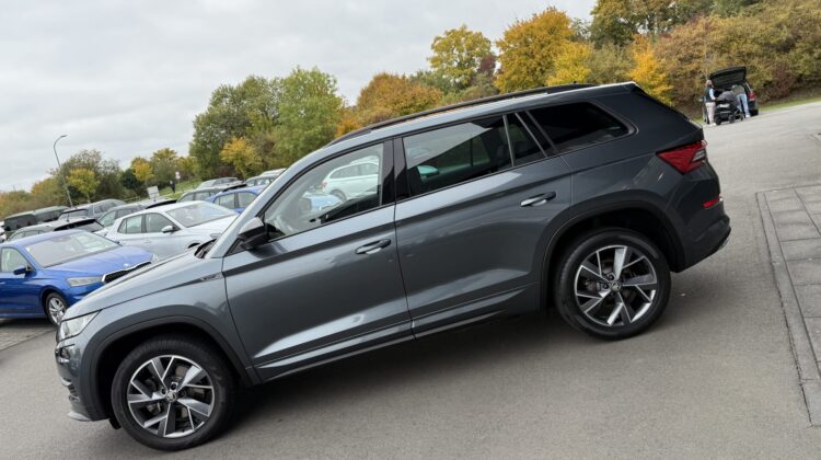 Kodiaq 2.0 TDI Sportline 4×4 Pano AHK 360° LED
