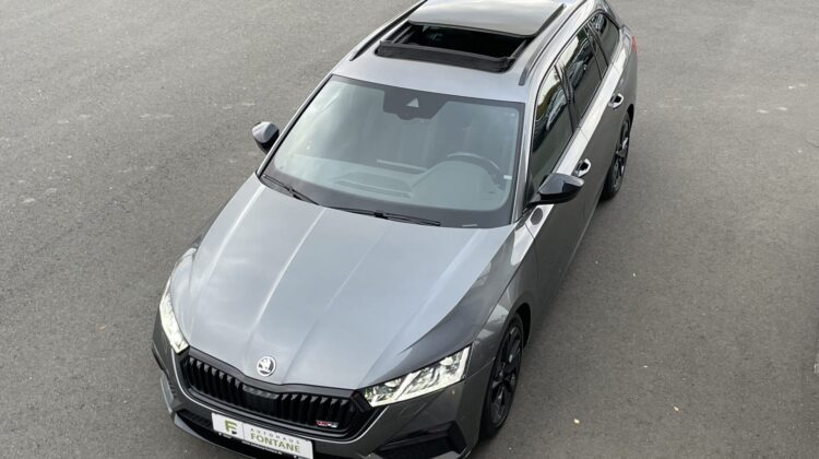 Octavia Kombi 2.0TDI RS AHK Matrix Pano ACC
