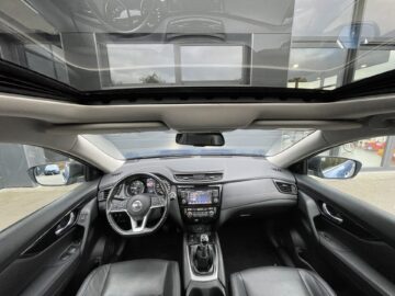 X-Trail 1,7 dCi 6-Gang Leder AHK Pano Bose