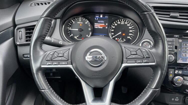 X-Trail 1,7 dCi 6-Gang Leder AHK Pano Bose