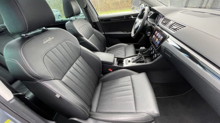 Superb Combi 2,0TSi L&K 4×4 Pano Canton AHK ACC
