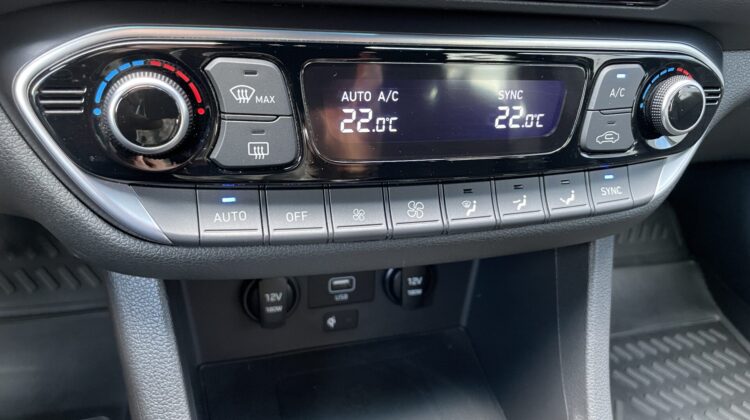 i30 1,5 6-Gang N-Line Navi AHK Sitzheizung Lenkradheizung