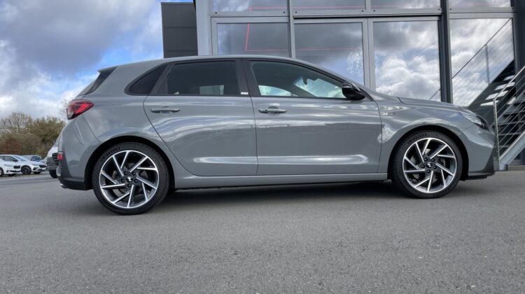 i30 1,5 6-Gang N-Line Navi AHK Sitzheizung Lenkradheizung