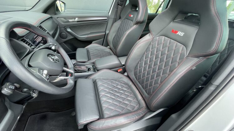 Kodiaq 2,0TSi RS 4×4 7-Sitze Pano 360° Leder DCC