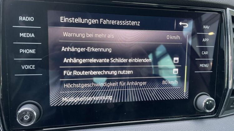 Karoq 2,0TDi Ambition 4×4 DSG Navi AHK Sitzhz