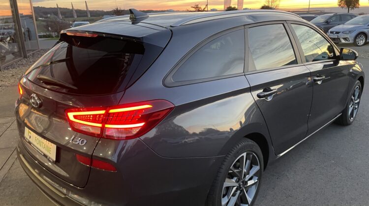 i30 1,5 DCT CW Edition 30+ AHK Navi Sitzhz Apple