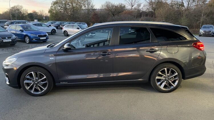 i30 1,5 DCT CW Edition 30+ AHK Navi Sitzhz Apple