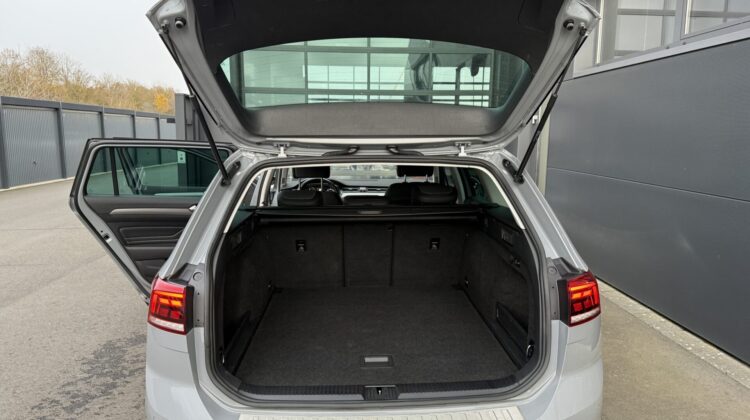 Passat Variant Alltrack 4Motion Navi AHK Kamera