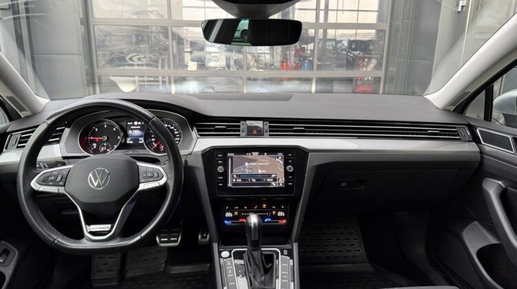 Passat Variant Alltrack 4Motion Navi AHK Kamera