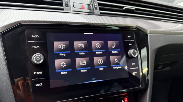 Passat Variant Alltrack 4Motion Navi AHK Kamera