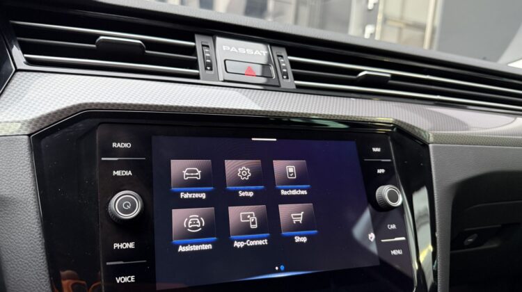 Passat Variant Alltrack 4Motion Navi AHK Kamera