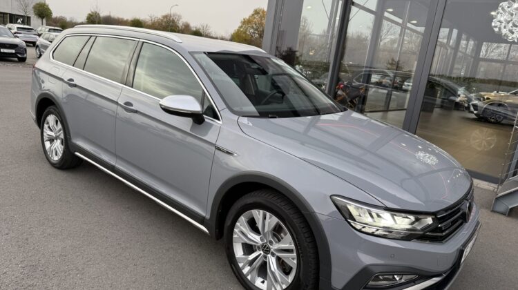 Passat Variant Alltrack 4Motion Navi AHK Kamera