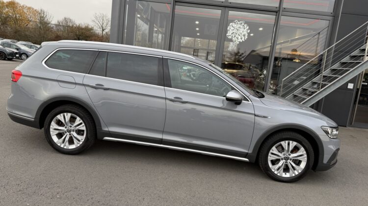 Passat Variant Alltrack 4Motion Navi AHK Kamera