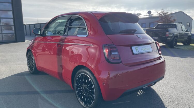 500e 3+1 La Prima Glasdach Leder Key Navi