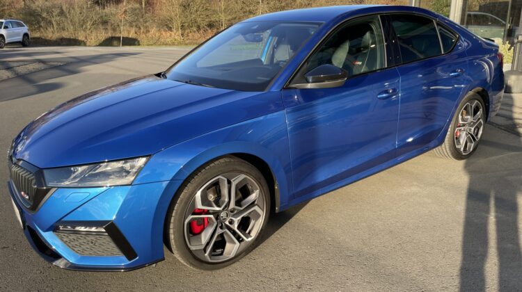 Octavia 2,0TSi Limousine RS 19″Alcantara Massage