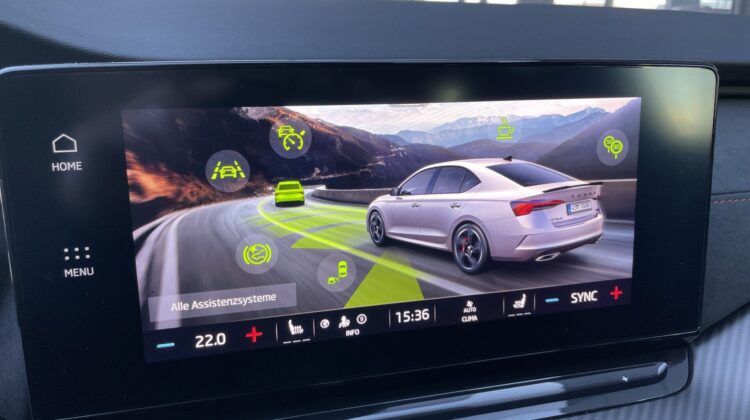 Octavia 2,0TSi Limousine RS 19″Alcantara Massage