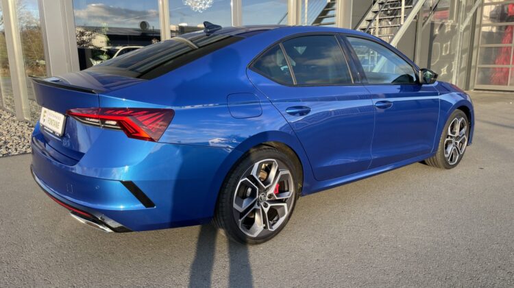 Octavia 2,0TSi Limousine RS 19″Alcantara Massage