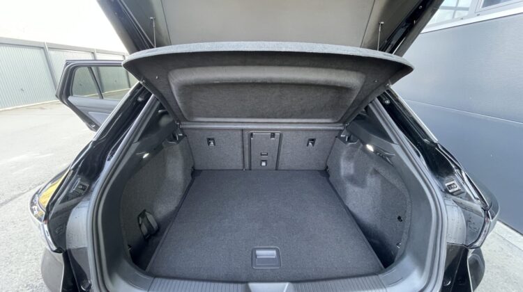 ID.4 Pro Performance 150kW Pano Wärmep. IQ AHK