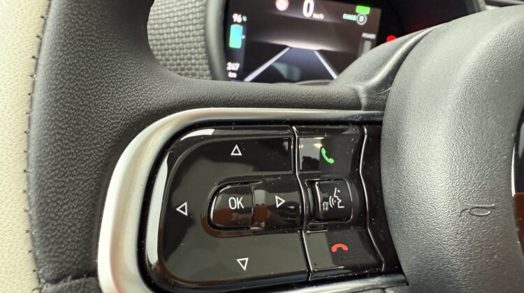 500e La Prima Pano Navi Kamera LED JBL Sound ACC