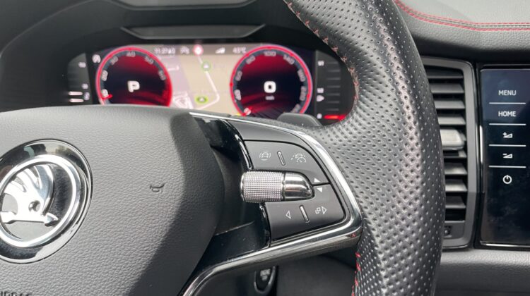 Kodiaq 2,0TSi RS 4×4 AHK Pano Canton Standhz DCC