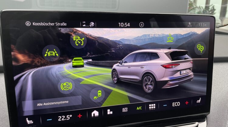Enyaq iV80 Wärmep.AHK Pano Matrix HUD
