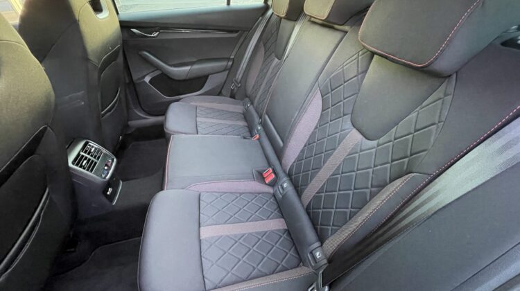 Octavia Combi 2,0TSi RS Canton AHK DCC Head-Up