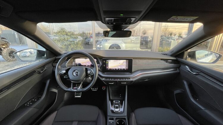 Octavia Combi 2,0TSi RS Canton AHK DCC Head-Up