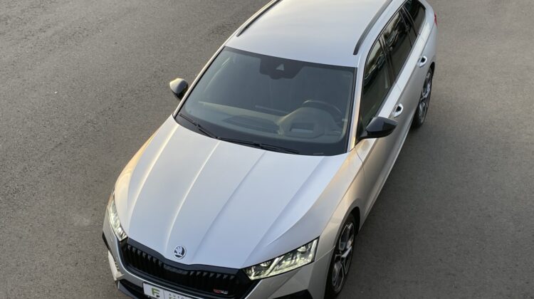 Octavia Combi 2,0TSi RS Canton AHK DCC Head-Up