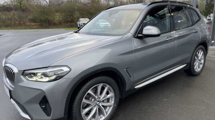 X3 30d xDrive AHK Shadow Line Live Cockpit Shad