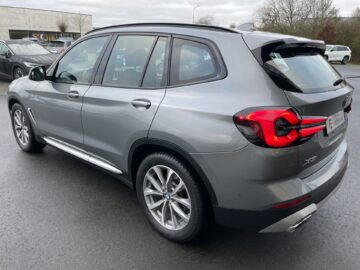 X3 30d xDrive AHK Shadow Line Live Cockpit Shad