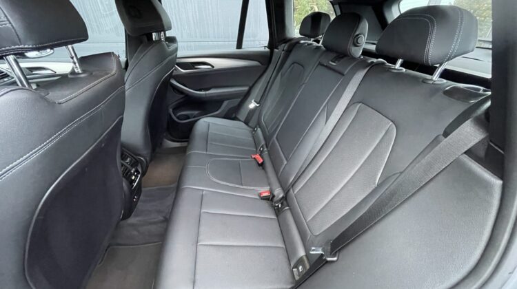 X3 30d xDrive AHK Shadow Line Live Cockpit Shad