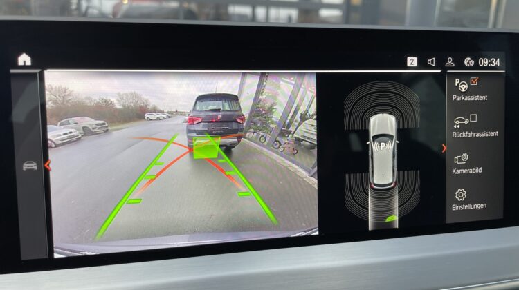 X3 30d xDrive AHK Shadow Line Live Cockpit Shad