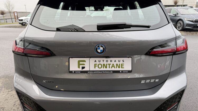 225e ActiveTourer xDrive M Sport PlugIn HUD H&K