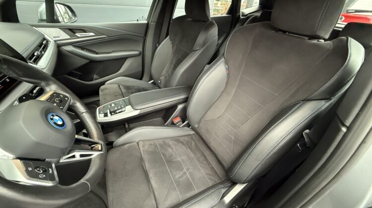 225e ActiveTourer xDrive M Sport PlugIn HUD H&K